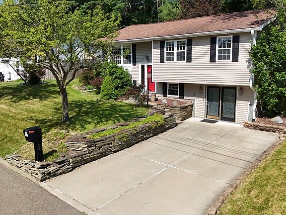4th image of 13 Spring St