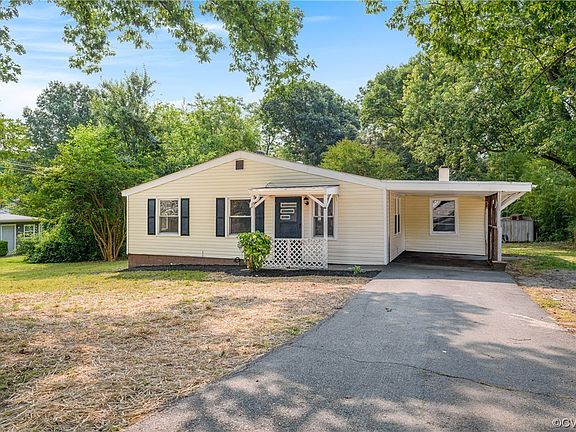 2nd image of 3103 Trail Dr