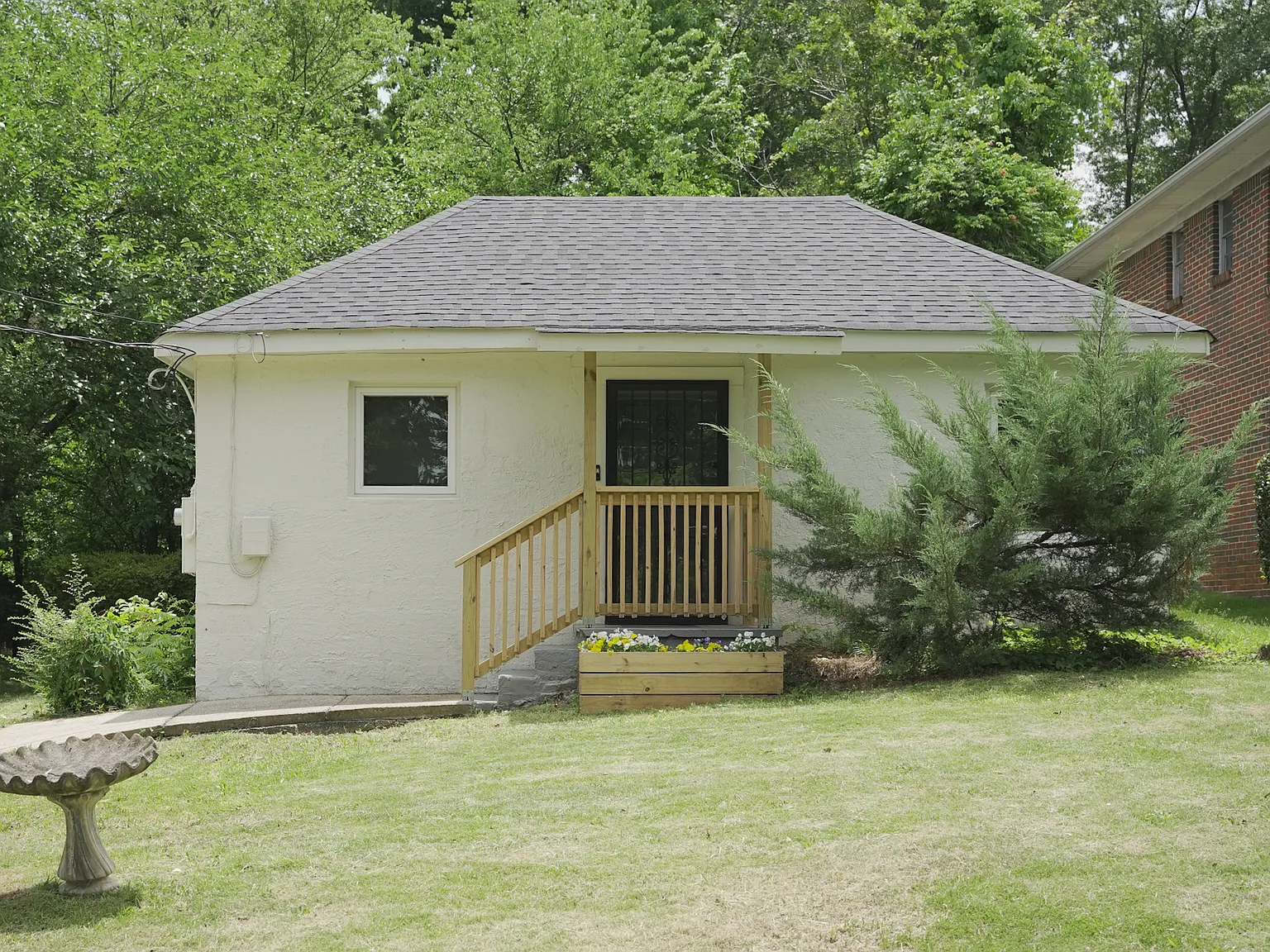 2 bed, 866 sqft, $1,650 — Photo 3