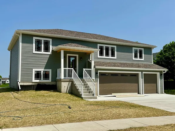 687 W Madison St, Jefferson, WI 53549