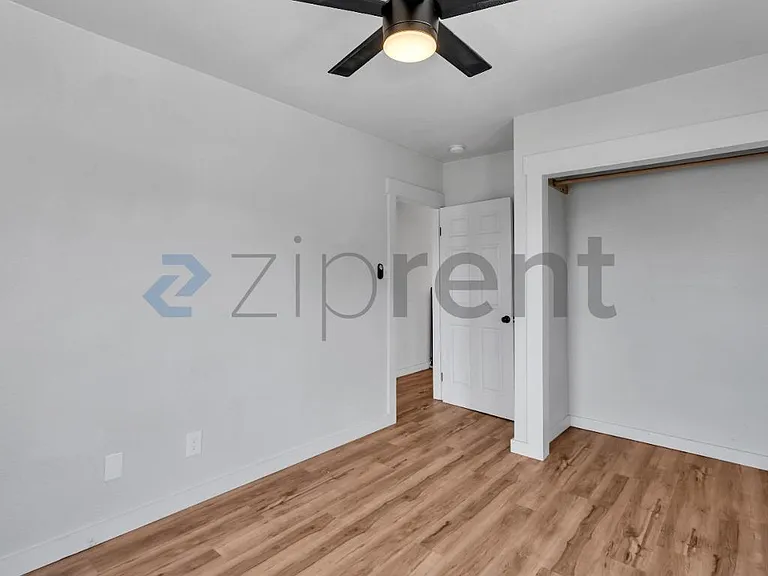 3031 Chestnut St — Photo 25