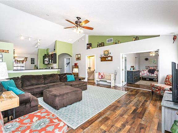4th image of 3615 Windy Meadow Dr