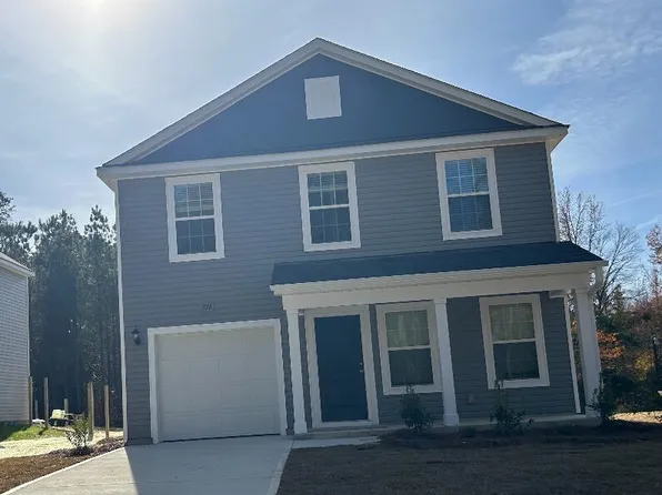 220 Fire Lane, Vass, NC 28394