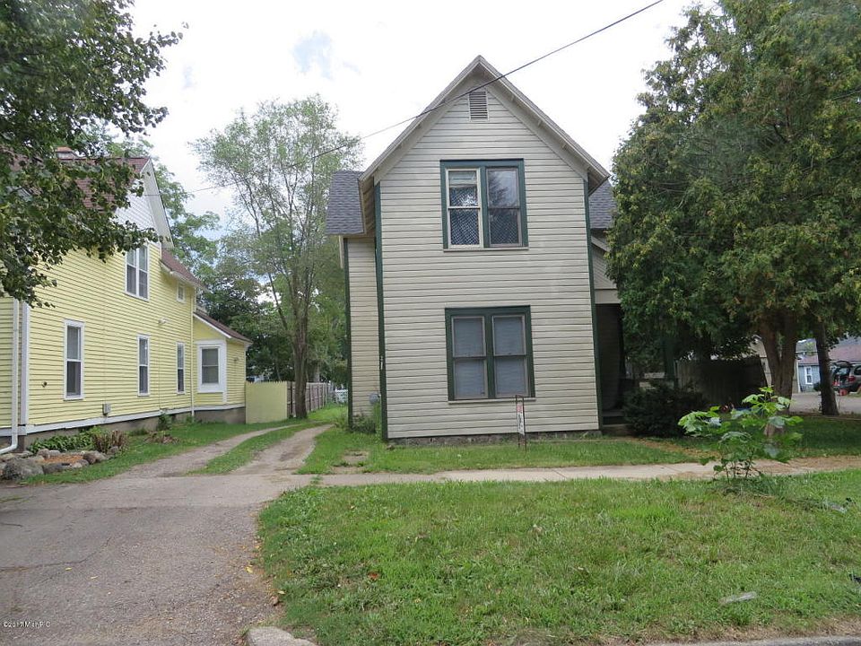 1st image of 716 McCourtie St #2