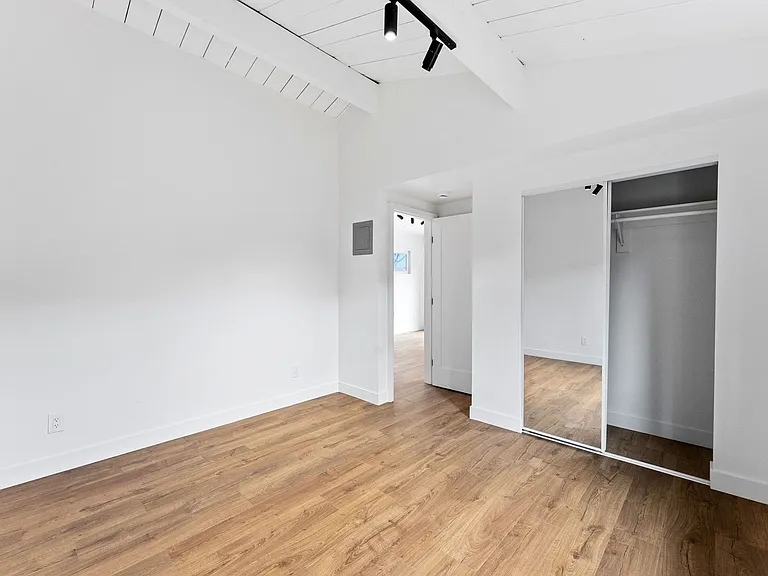 4770 Arizona St — Photo 12