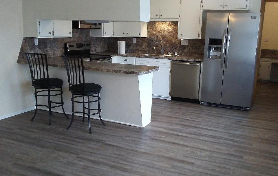 2nd image of 108 6th St