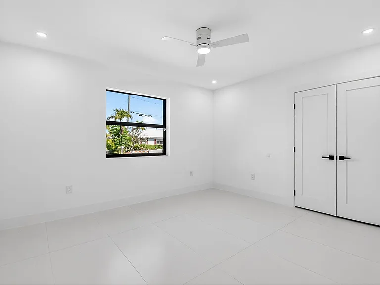 1410 Beta Ct N — Photo 56