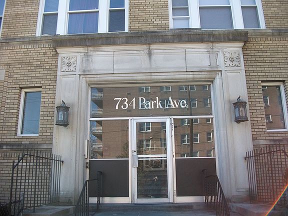 2nd image of 730 Park Ave #3ffeea306