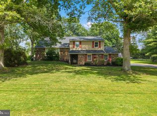 33 Squirrel Rd, Doylestown, PA 18901