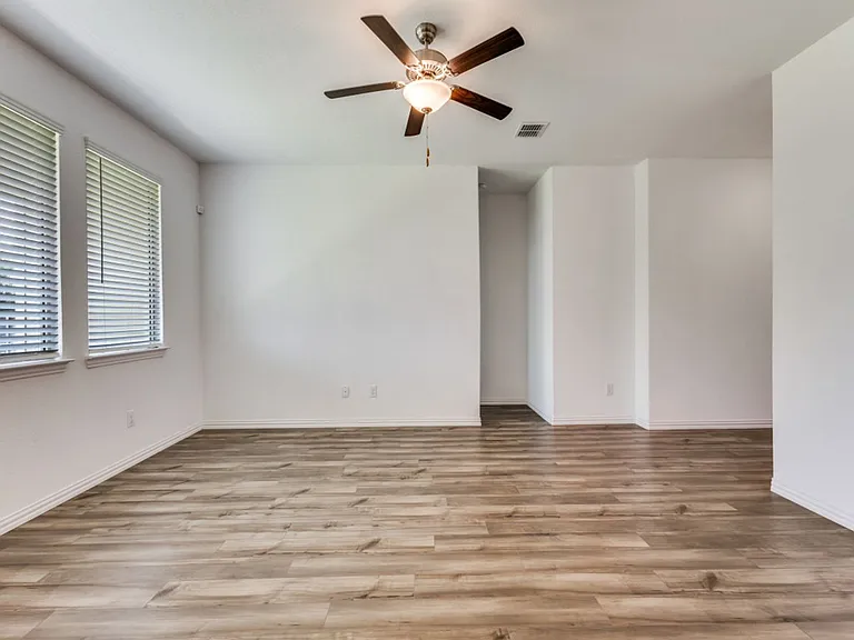 1601 Madison Dr — Photo 20