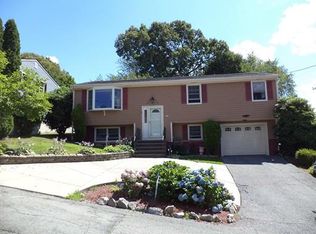 33 Waring St, Fall River, MA 02720