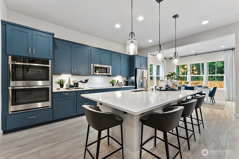 3rd image of 13914 207th Avenue E #1383