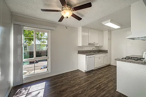 Del Monte Apartments Photo 1