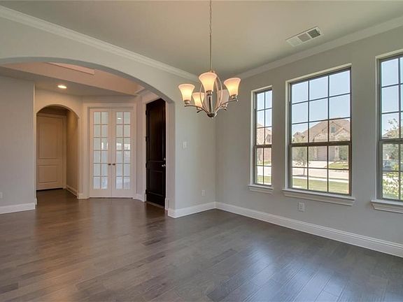 5th image of 4332 Round Valley Ln