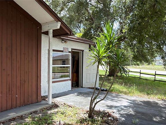 3rd image of 621 Eldron Blvd SE