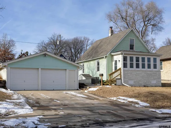 4316 S 37th St, Omaha, NE 68107