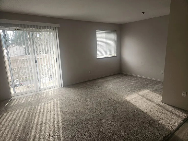 Arbor Woods Apartments — Photo 15