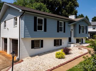 1197 Zion Church Rd, Hickory, NC 28602