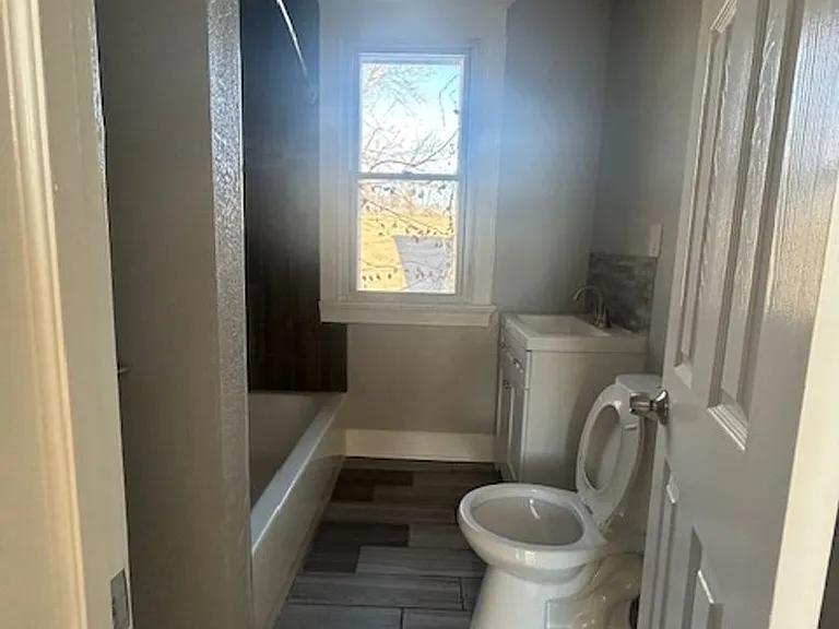 3314 Tracy Ave — Photo 22