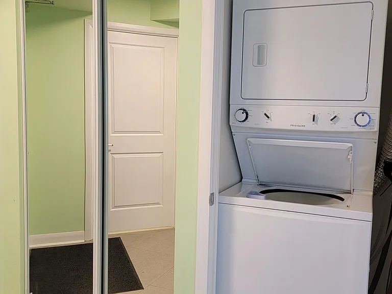 75 Norman Bethune Ave #302 — Photo 16