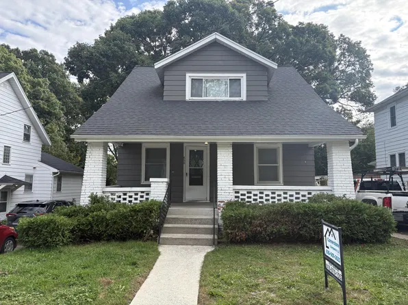 856 Diamond Ave NE, Grand Rapids, MI 49503