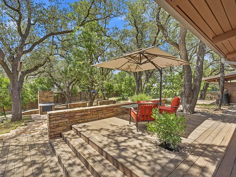 407 Almarion Dr — Photo 26