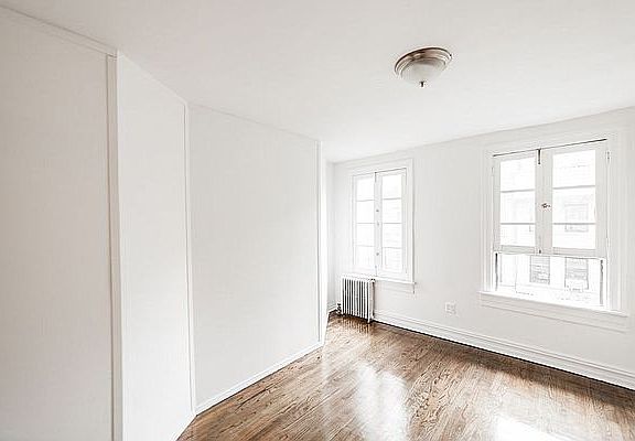 4th image of 61 E 66th St APT 5A