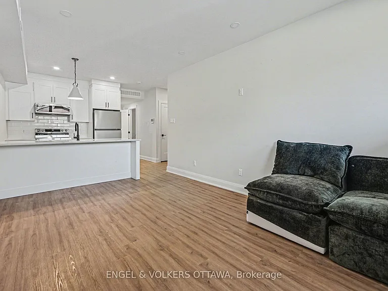 35 Monk St #1 — Photo 4