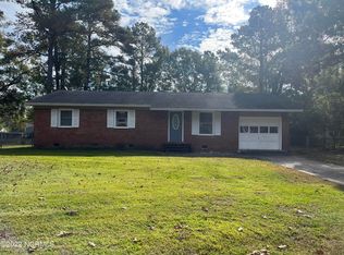 2512 Country Club Rd, Jacksonville, NC 28546