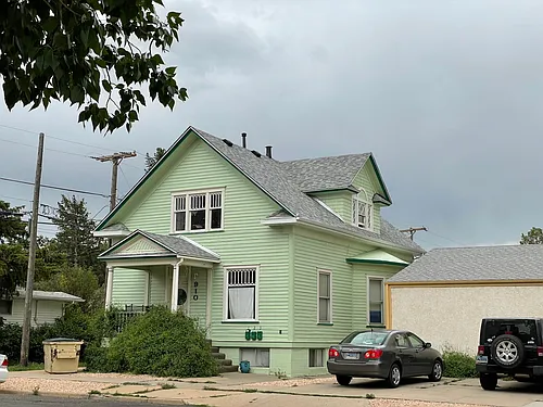 910 E Garfield St #3 Photo 1
