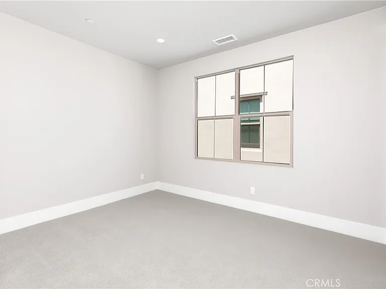 127 Oakstone — Photo 17