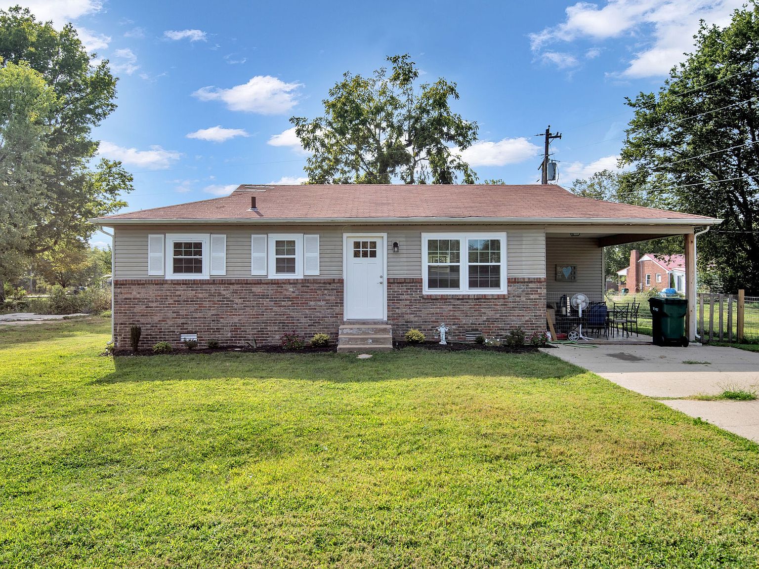 206 Murphree Ave, Waverly, TN 37185 Zillow