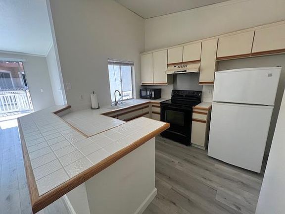 5th image of 2486 Pleasant Way Unit N