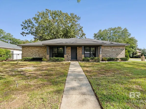 5327 Longridge Dr N, Mobile, AL 36693