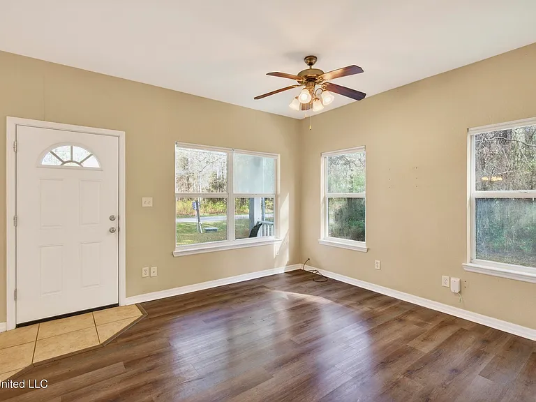 6225 E Newton St #6225 — Photo 6