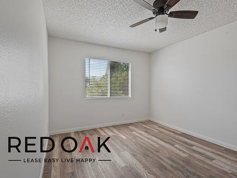 1215 D St #D101 — Photo 10