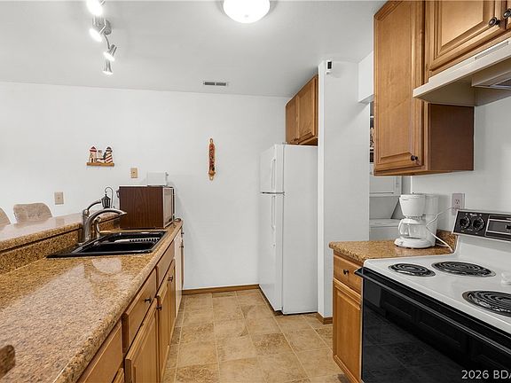 3rd image of 1130 Rachel Rd #202