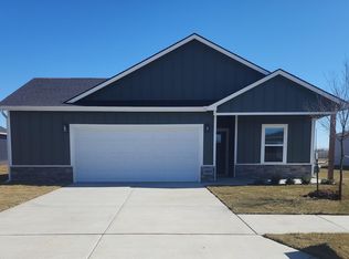 1005 Spring Creek Rd, McPherson, KS 67460