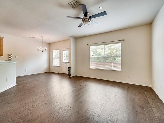 4th image of 4516 Sycamore Dr
