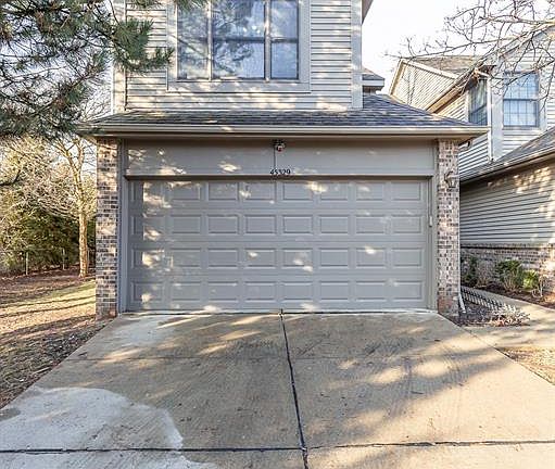 2nd image of 45329 Horseshoe Cir