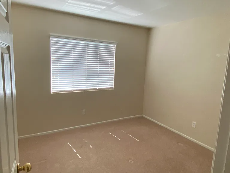 29000 Newport Rd — Photo 22