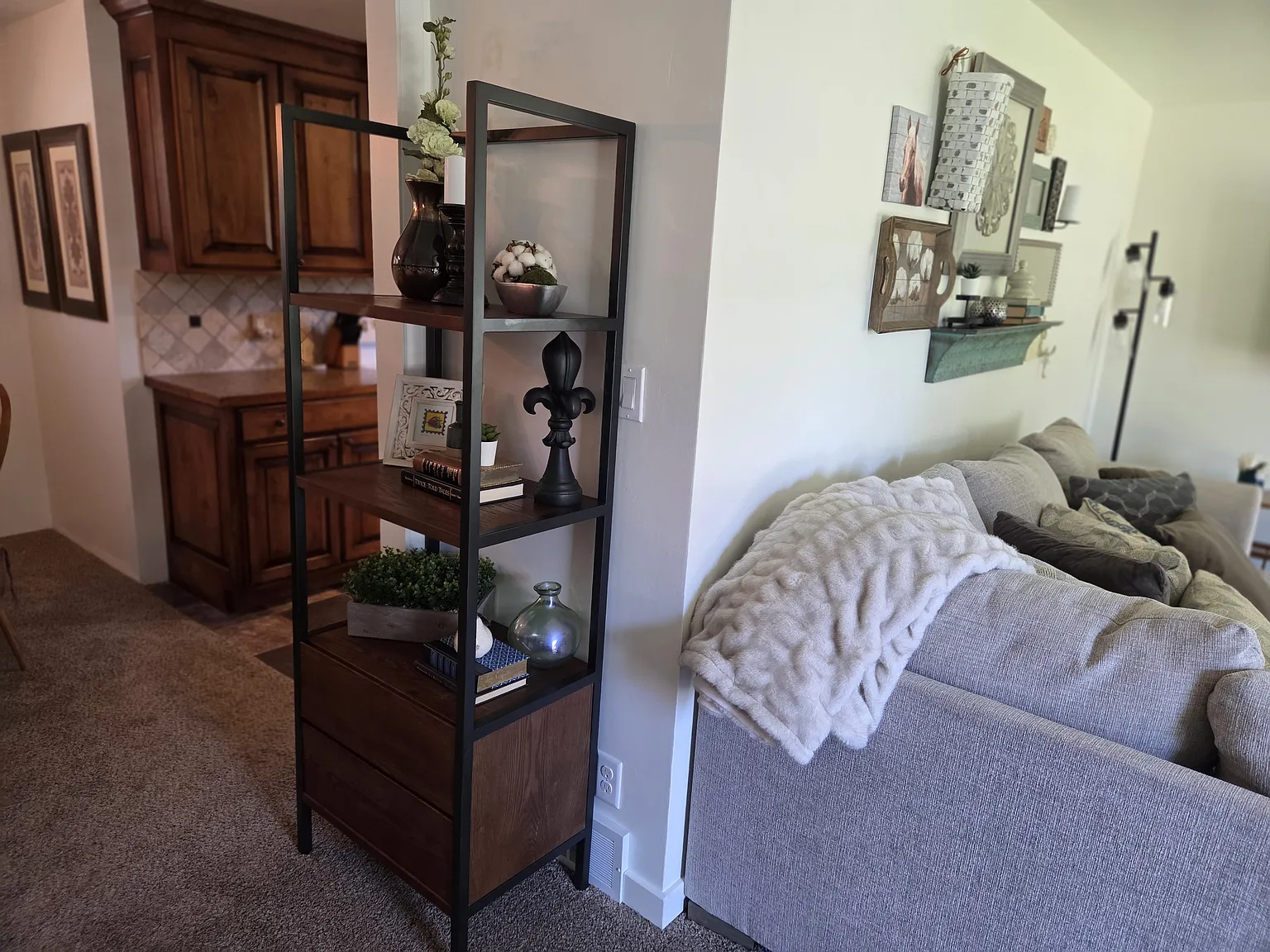 1037 Sunrise Blvd — Photo 4
