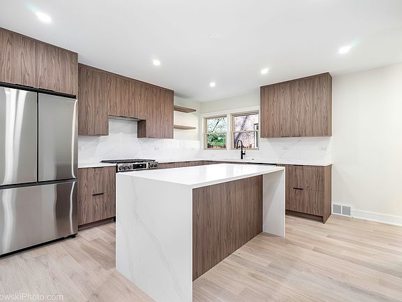 5th image of 1087 Andean Pl