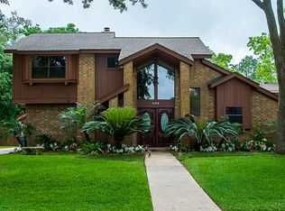602 Crestwood Dr, Seabrook, TX 77586