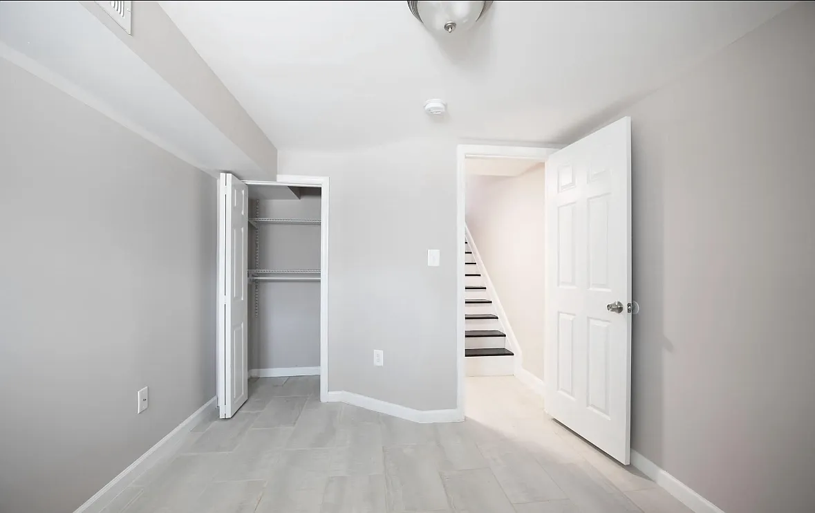2200 Henneman Ave — Photo 1