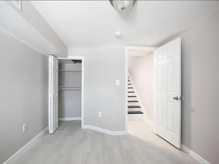 2200 Henneman Ave — Photo 1