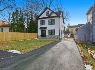 10 Buena Rd, Parsippany, NJ 07054