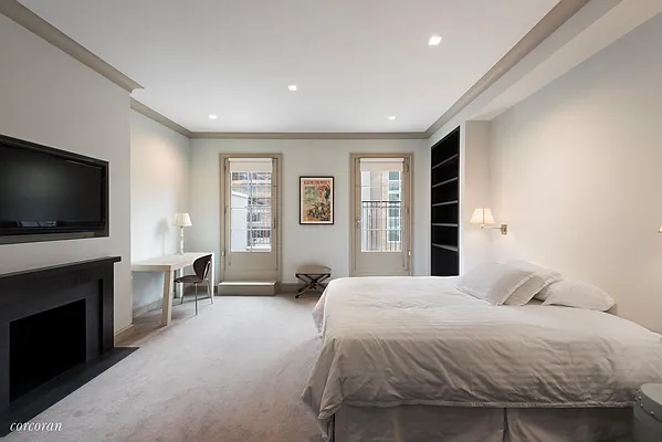 Sold by Corcoran | media 7
