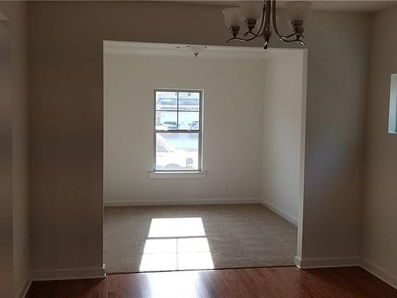 4th image of 1342 Weatherbrook Cir