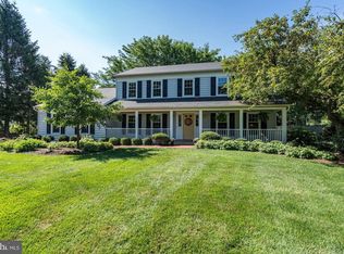 13523 Copper Bed Rd, Herndon, VA 20171